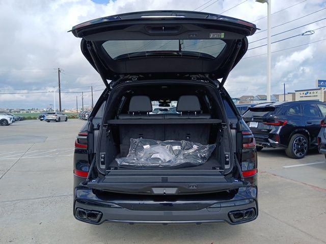 new 2026 BMW X7 car, priced at $128,500