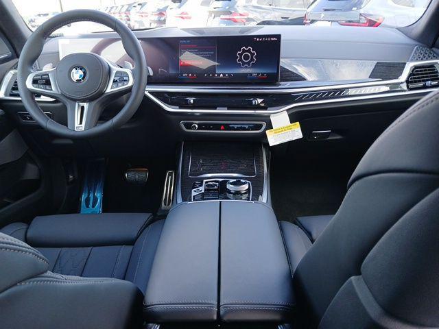 new 2026 BMW X7 car, priced at $125,695