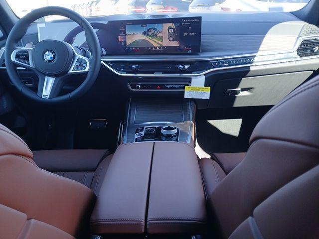 new 2026 BMW X7 car, priced at $109,270
