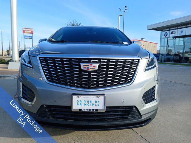 used 2023 Cadillac XT5 car, priced at $27,491