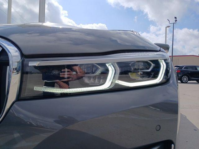 used 2021 BMW 740 car, priced at $34,000