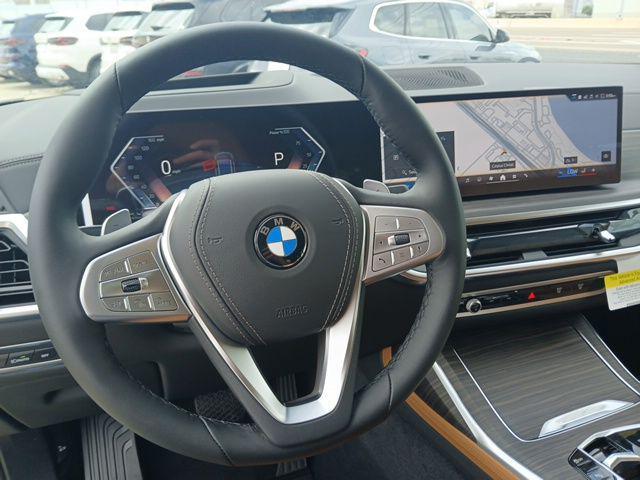 new 2027 BMW X7 car, priced at $95,160