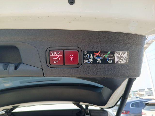 used 2025 Mercedes-Benz GLE 450e car, priced at $60,000