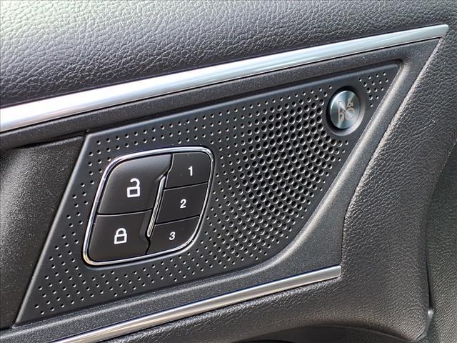 used 2022 Ford Edge car, priced at $32,460