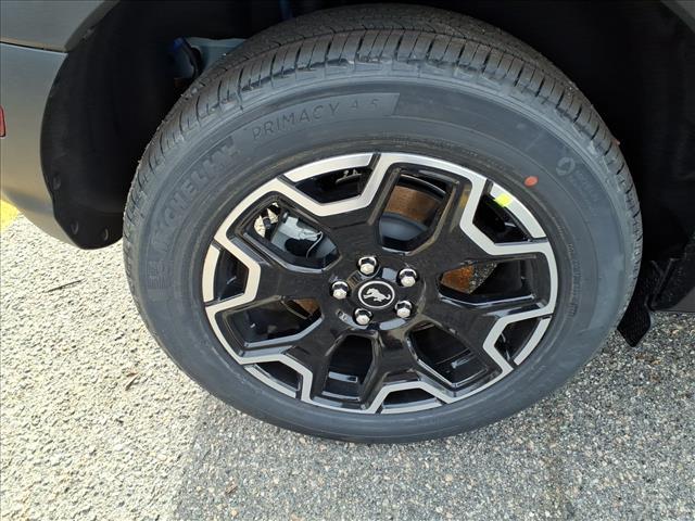 new 2025 Ford Bronco Sport car, priced at $38,119