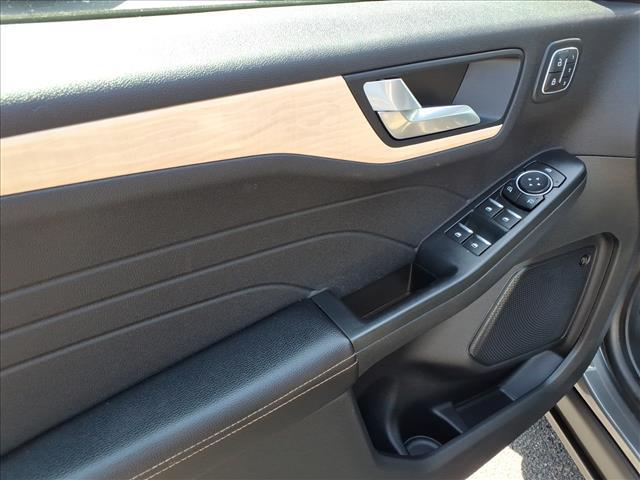 used 2022 Ford Escape car, priced at $25,295