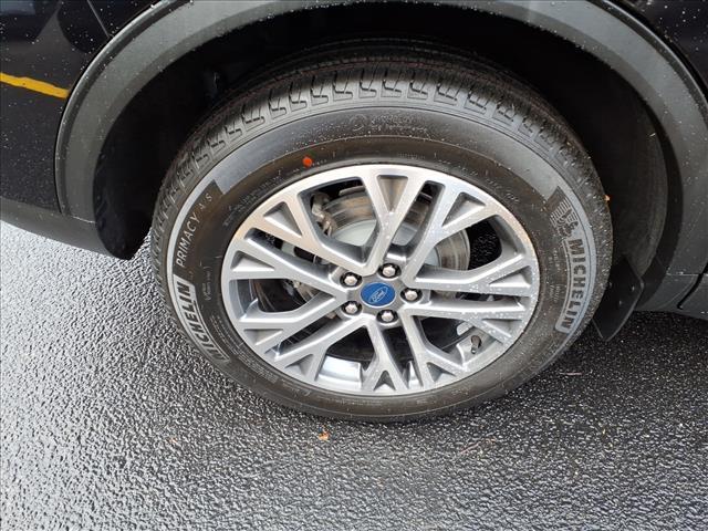 used 2022 Ford Escape car, priced at $21,262