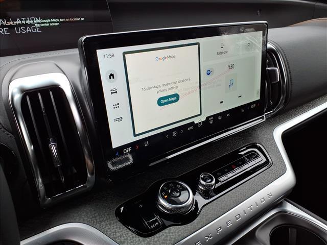 new 2025 Ford Expedition car, priced at $86,170