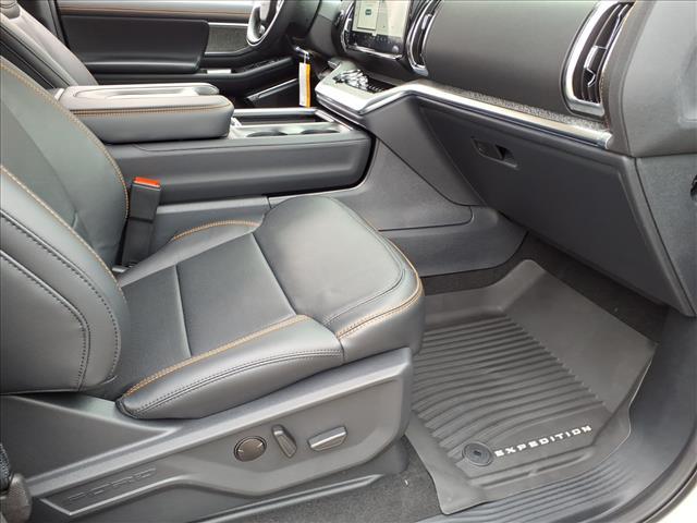 new 2025 Ford Expedition car, priced at $86,170