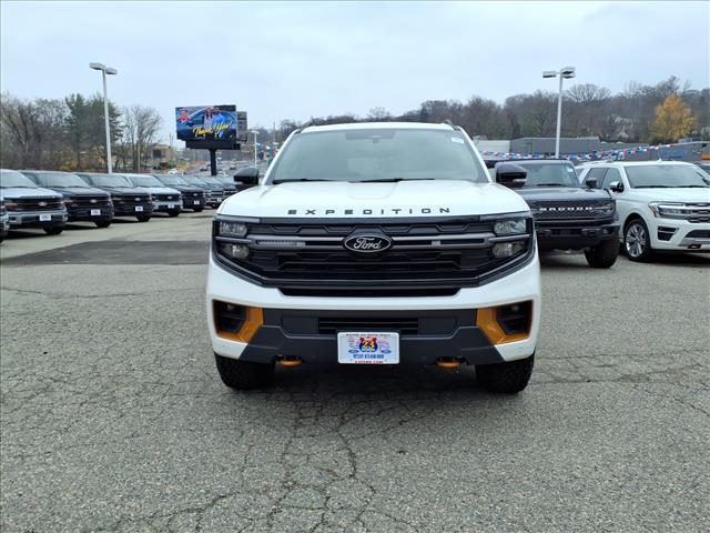 new 2025 Ford Expedition car, priced at $86,170