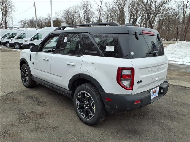 new 2025 Ford Bronco Sport car, priced at $37,921