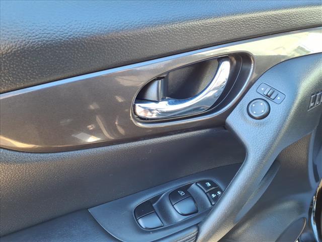 used 2019 Nissan Rogue car, priced at $15,454