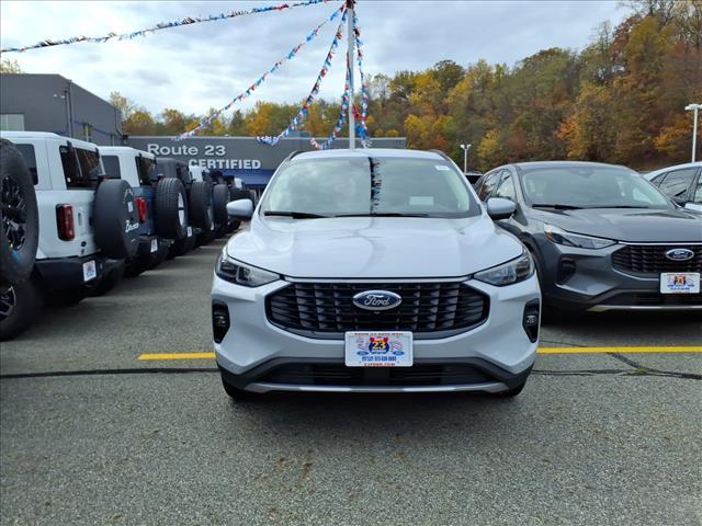 new 2026 Ford Escape PHEV car, priced at $40,085