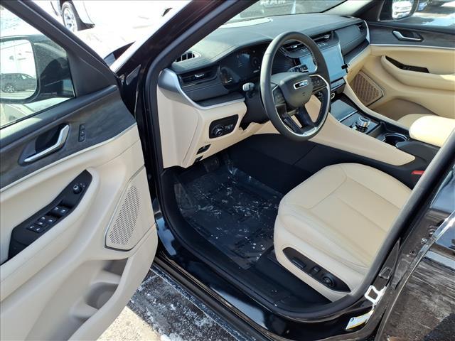 new 2026 Jeep Grand Cherokee car, priced at $47,209