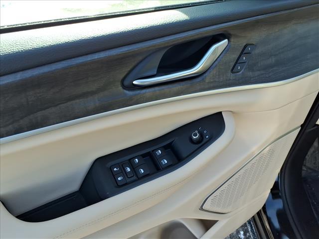 new 2026 Jeep Grand Cherokee car, priced at $47,209