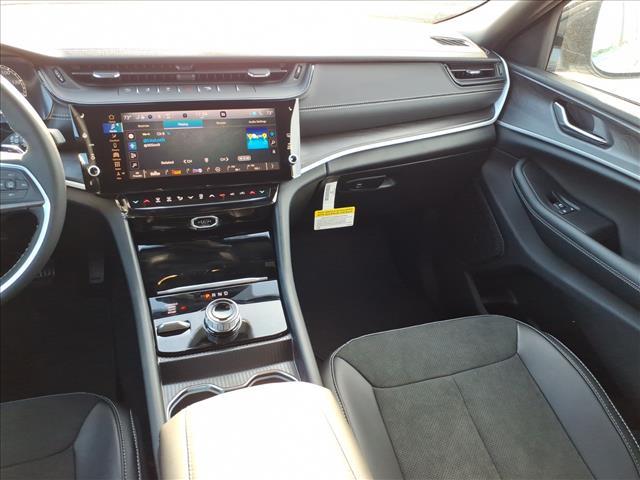 new 2026 Jeep Grand Cherokee car, priced at $47,722