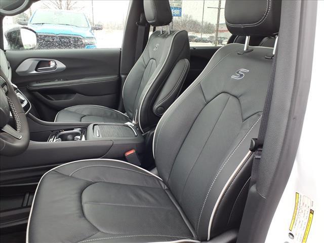 new 2026 Chrysler Pacifica car, priced at $55,250