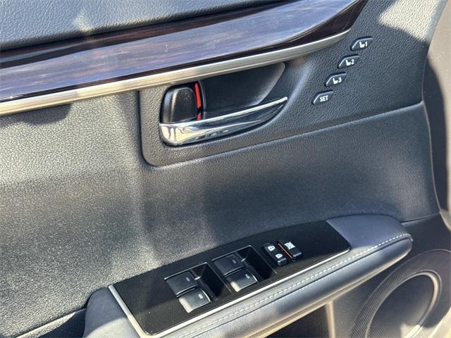 used 2018 Lexus ES 350 car, priced at $22,995