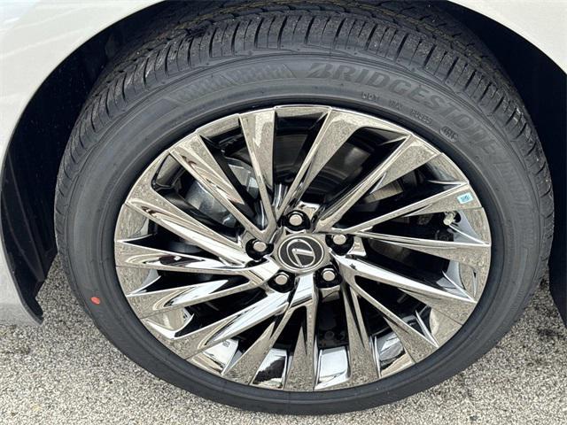 new 2025 Lexus ES 350 car, priced at $55,450