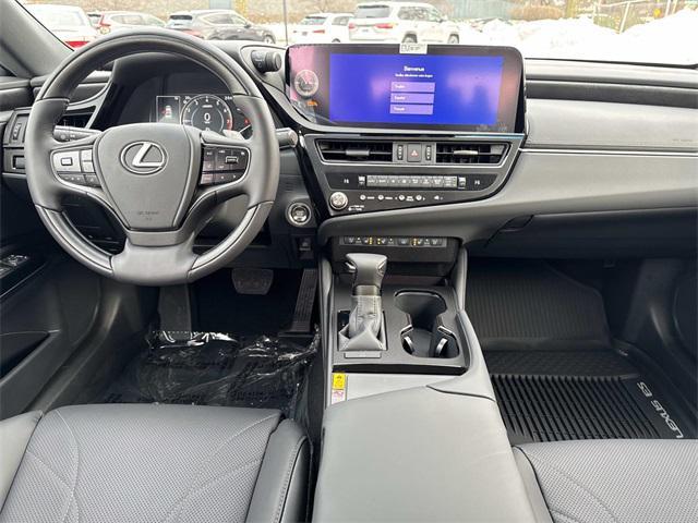 new 2025 Lexus ES 350 car, priced at $55,450