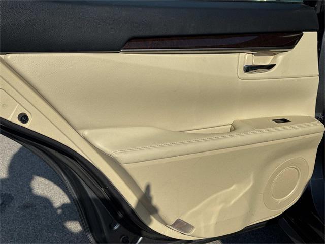 used 2013 Lexus ES 350 car, priced at $19,995