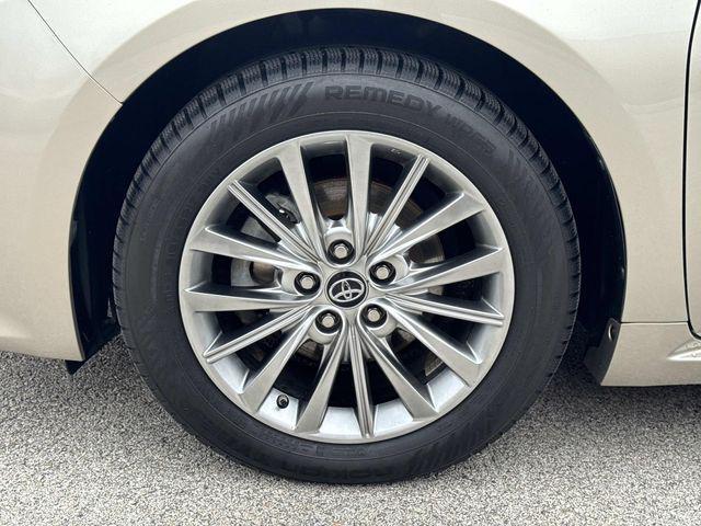 used 2016 Toyota Avalon Hybrid car, priced at $24,995