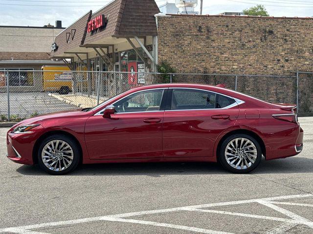 used 2025 Lexus ES 300h car, priced at $60,372