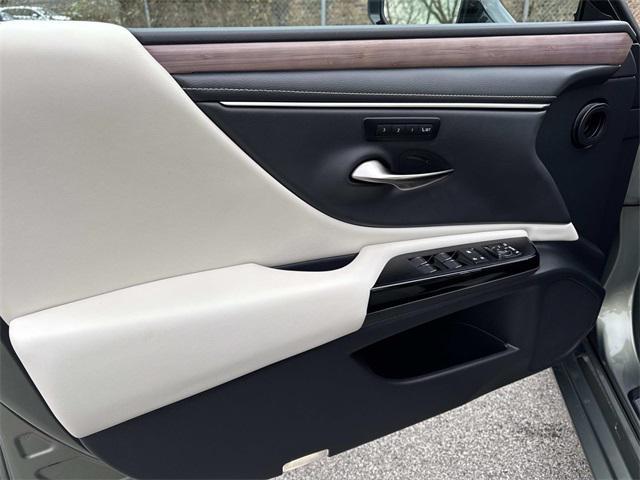 used 2025 Lexus ES 350 car, priced at $44,995