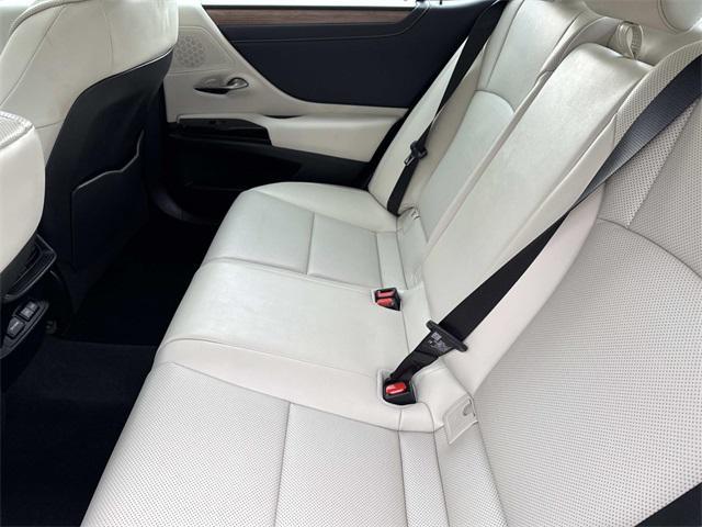 used 2025 Lexus ES 350 car, priced at $44,995