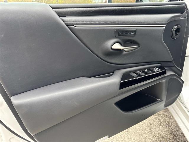 used 2023 Lexus ES 350 car, priced at $38,995