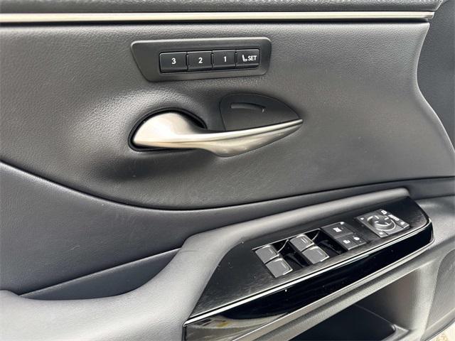 used 2023 Lexus ES 350 car, priced at $38,995