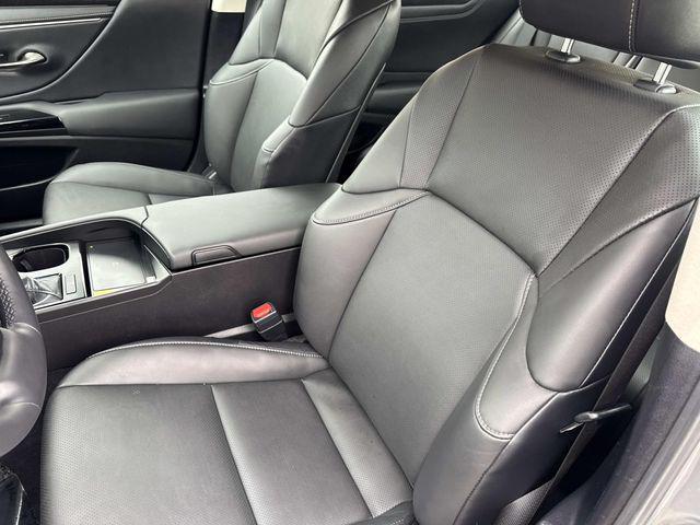 used 2025 Lexus ES 350 car, priced at $45,495