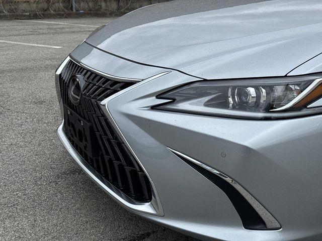 used 2025 Lexus ES 350 car, priced at $45,495