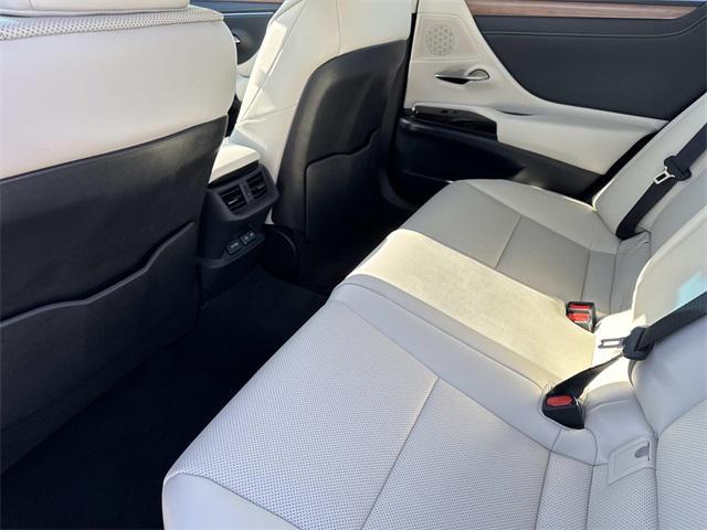 new 2025 Lexus ES 350 car, priced at $47,410