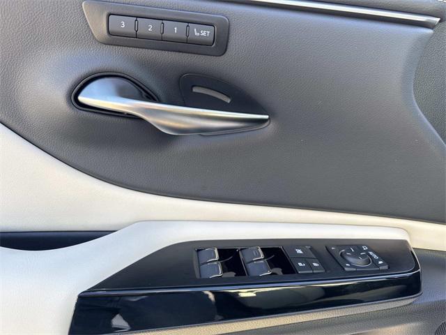 new 2025 Lexus ES 350 car, priced at $47,410