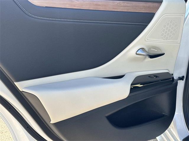 new 2025 Lexus ES 350 car, priced at $47,410