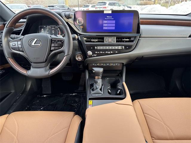 new 2025 Lexus ES 350 car, priced at $55,035