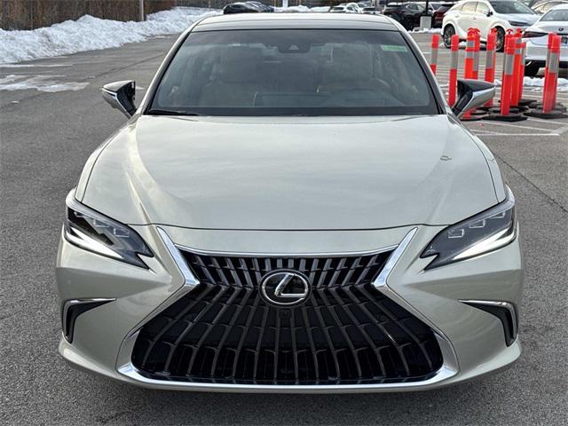 new 2025 Lexus ES 350 car, priced at $55,035