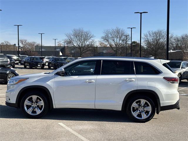 used 2015 Toyota Highlander car, priced at $17,995
