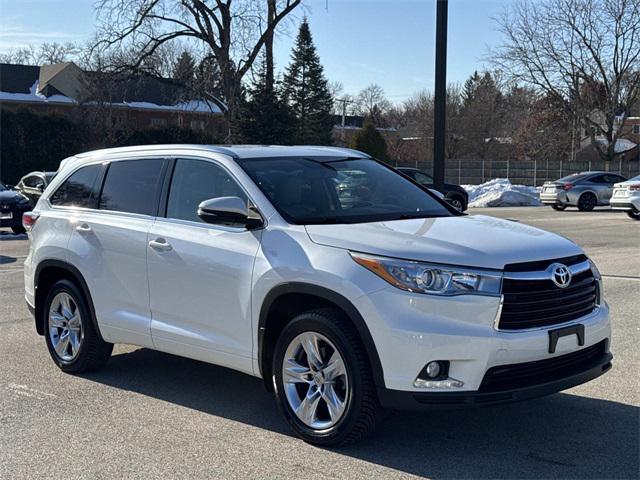 used 2015 Toyota Highlander car, priced at $17,995