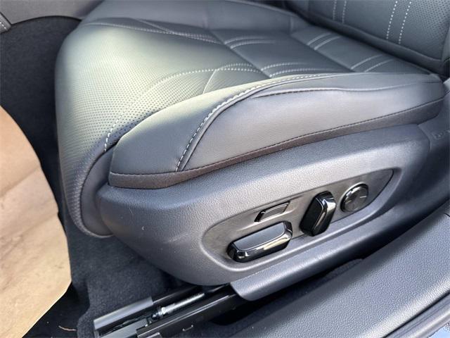 new 2025 Lexus ES 350 car, priced at $53,239