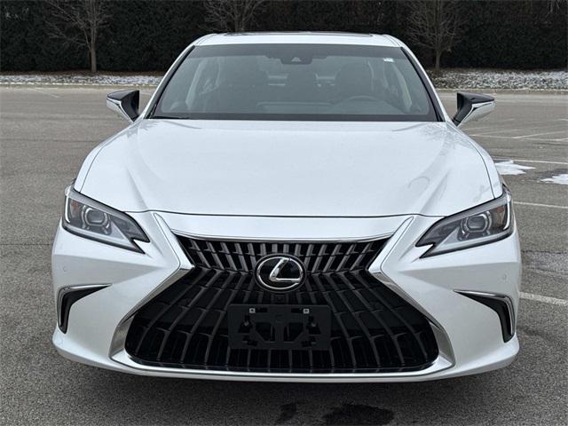 used 2025 Lexus ES 300h car, priced at $49,995