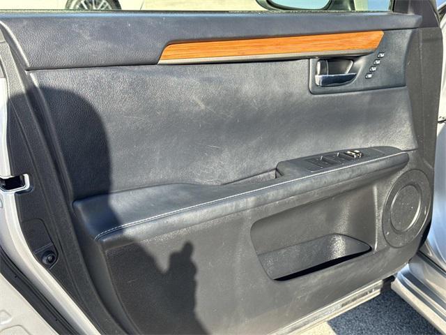 used 2013 Lexus ES 300h car, priced at $19,995