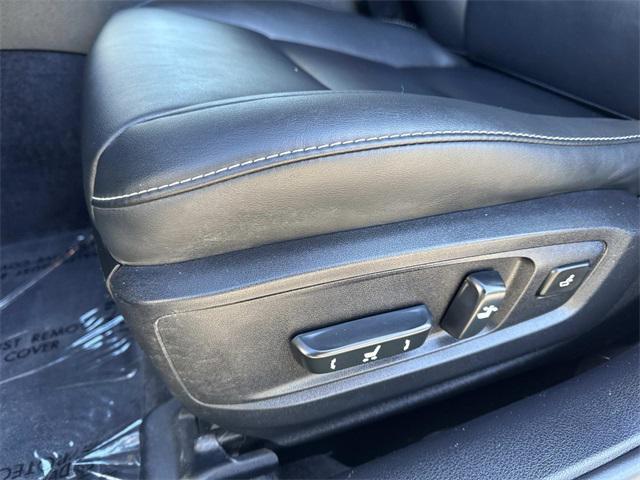 used 2013 Lexus ES 300h car, priced at $19,995