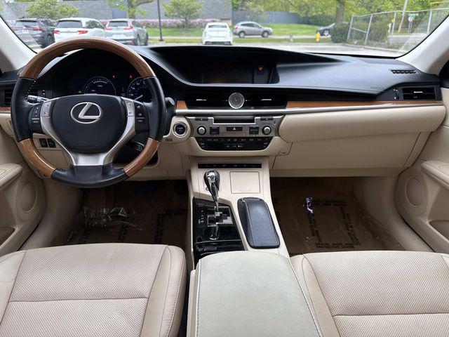 used 2015 Lexus ES 300h car, priced at $17,872