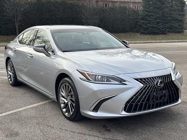 used 2025 Lexus ES 300h car, priced at $48,995