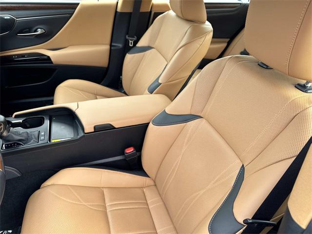 used 2025 Lexus ES 300h car, priced at $55,814