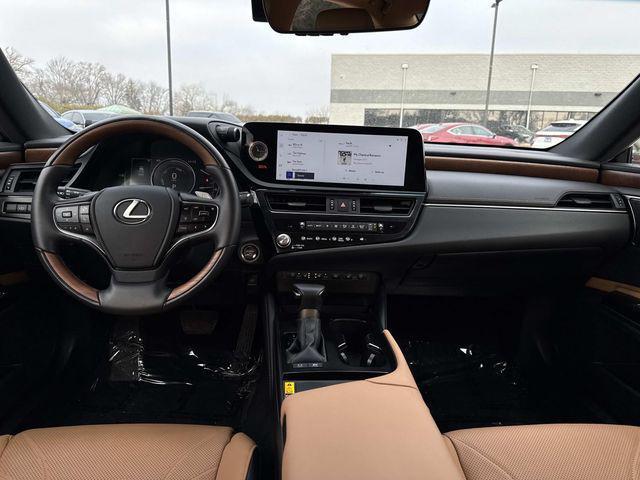 used 2025 Lexus ES 300h car, priced at $48,995