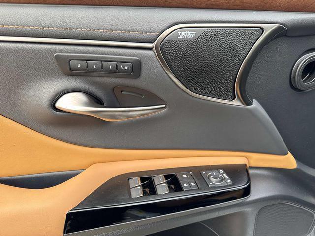 used 2025 Lexus ES 300h car, priced at $48,995