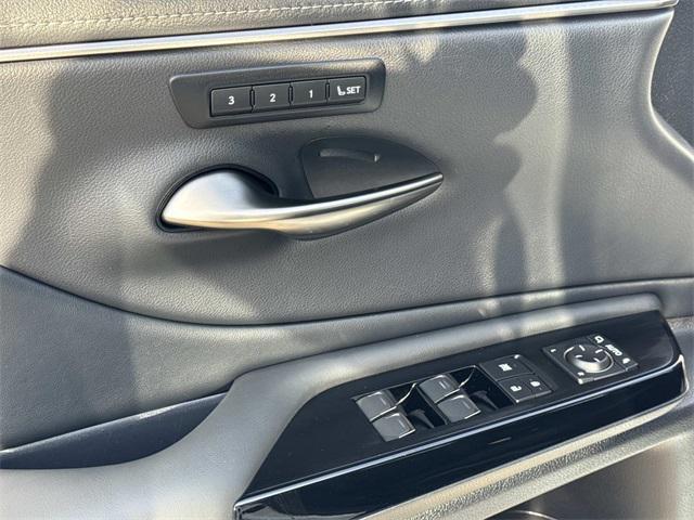 used 2025 Lexus ES 350 car, priced at $43,995